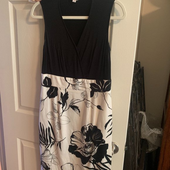 Pepperberry Black and White Dress - Picture 1 of 3